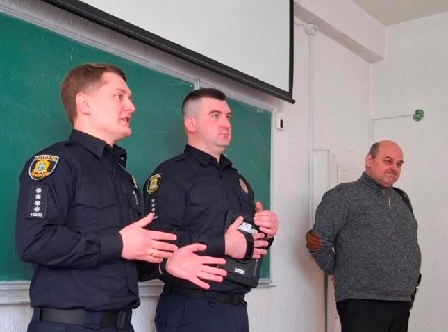 Візит працівників Управління патрульної поліції на хіміко-біологічний факультет